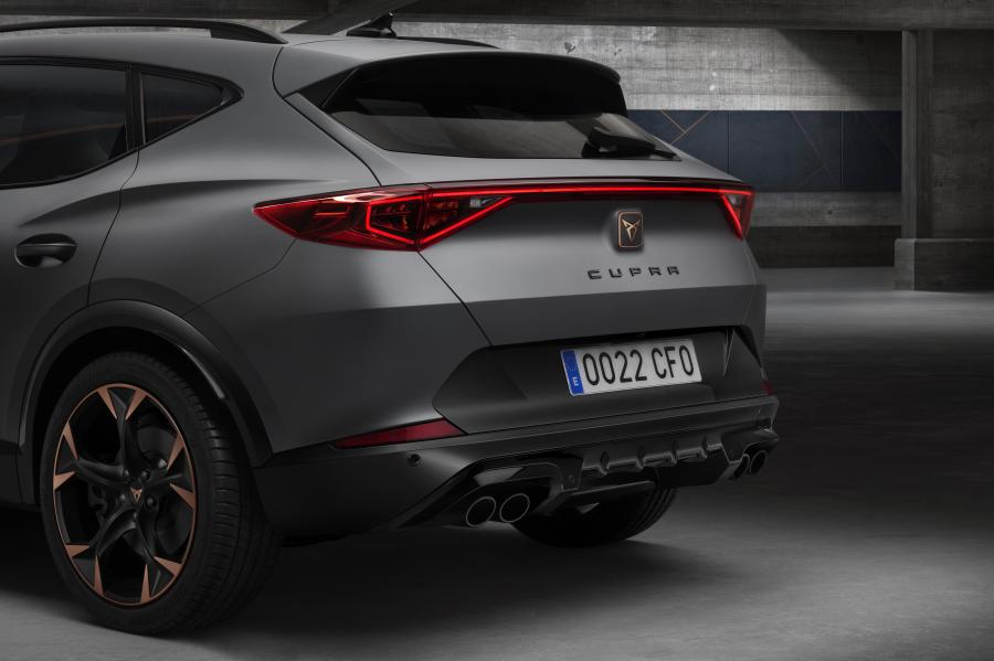 Детали экстерьера Cupra Formentor 2020 года  (WW) (фото 4 из 17)